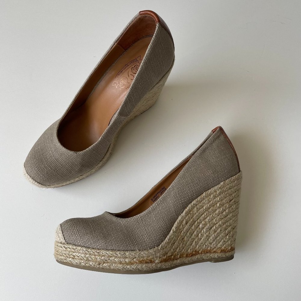 Nine West Wedge Beige - The Vintage America Collection - Very comfortable! EUC